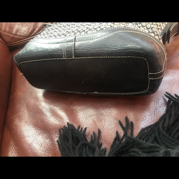 Coach purse - Picture 6 of 8